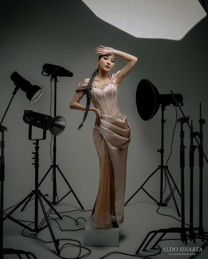 Pemotretan Sarwendah bersama fotografer Hanzh Peter.