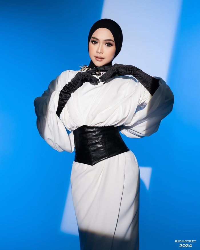 Pemotretan Ria Ricis bersama fotografer Rio Motret.