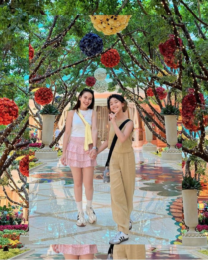 Potret Ayu Ting Ting dan Bilqis saat liburan ke Las Vegas, Amerika Serikat.