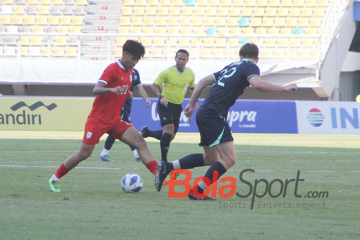 Suasana pertandingan Thailand U-19 Vs Australia U-19 dalam laga semifinal ASEAN Cup U-19 2024 di Stadion Gelora Bung Tomo, Surabaya, Sabtu (27/7/2024).