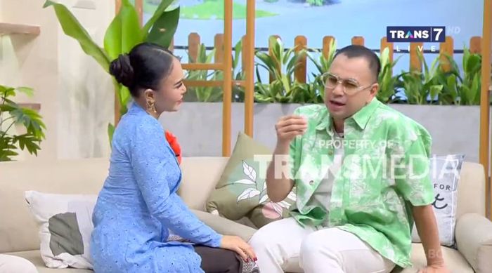 Raffi Ahmad memuji Yuni Shara yang semakin langsing dan terlihat awet muda.