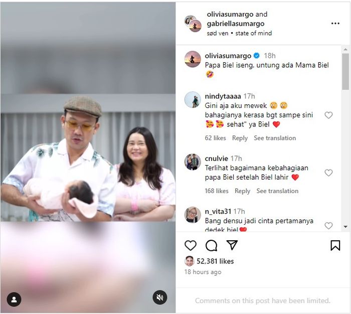 Denny Sumargo dan Olivia Allan bagikan kebahagiaan saat gendong anak pertamanya.