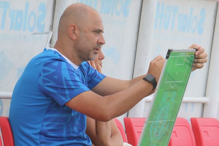 Pelatih PSBS Biak, Juan Esnaider.