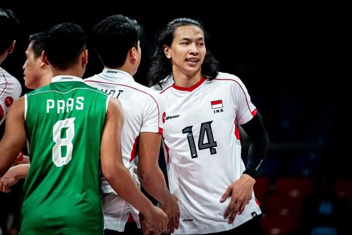 (Ki-ka) Prasojo, Fahri Septian, dan Farhan Halim pada Indonesia vs Filipina di leg pertama SEA V League 2024 di Manila, Filipina, 17 Agustus 2024.