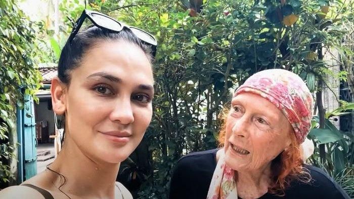 Potret Luna Maya dan ibundanya