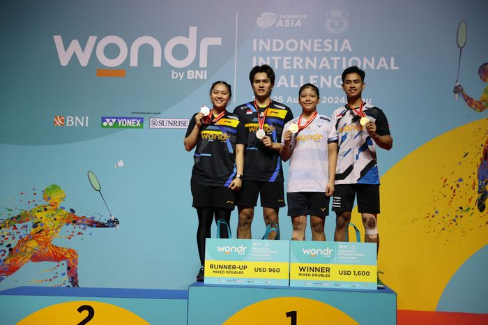 Podium ganda campuran Indonesia International Challenge 2024