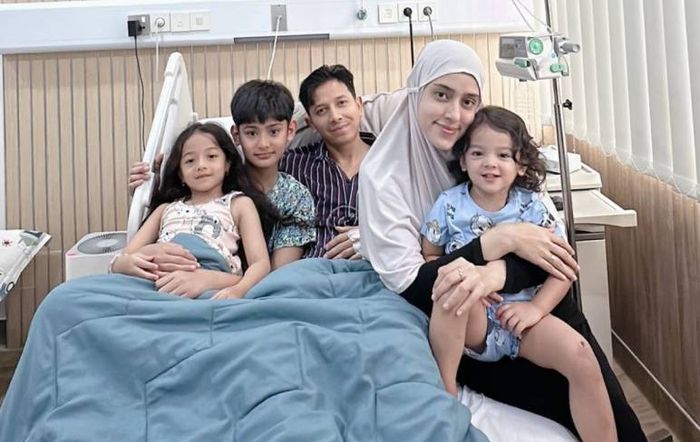 Keluarga Sonny Septian dan Fairuz A Rafiq