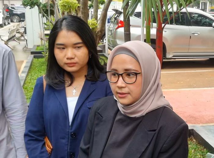 Tiara Octavia tim kuasa hukum Ruben Onsu saat ditemui di PN Jaksel, Selasa (3/9/2024).