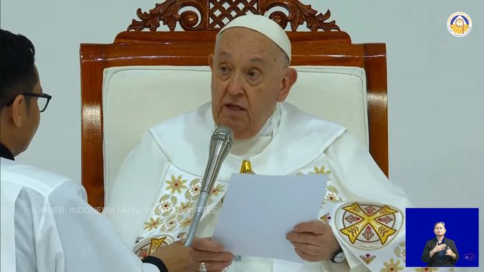 Paus Fransiskus meninggal dunia