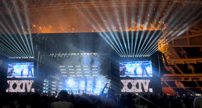 Ngaret 14 Menit, Bruno Mars&nbsp;Rayu Penonton Jakarta Pakai Bahasa Indonesia