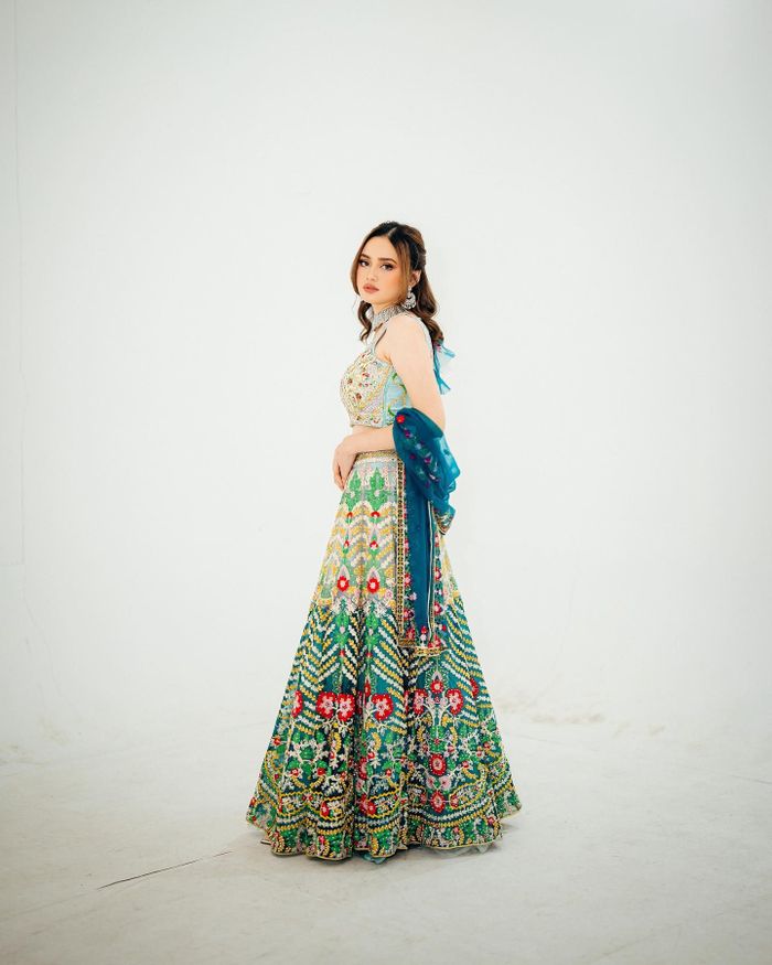 Syifa Hadju pakai baju India