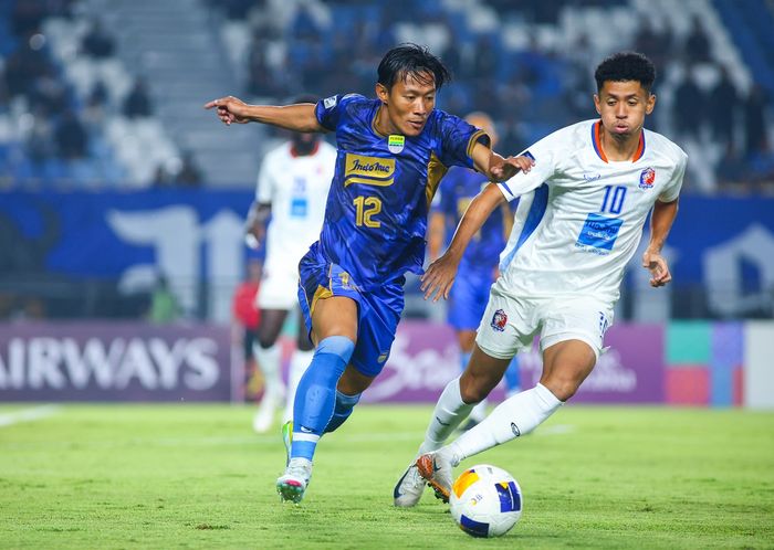 Suasana laga Persib Bandung vs Port FC dalam matchday perdana AFC Champions League 2 lawan Port FC di Stadion Si Jalak Harupat, Kabupaten Bandung, Kamis (19/9/2024) malam WIB