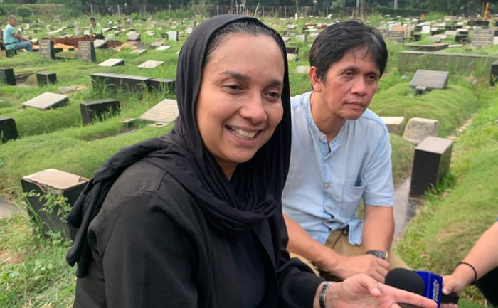 Shahnaz Haque di TPU Tanah Kusir, Rabu (2/10/2024).