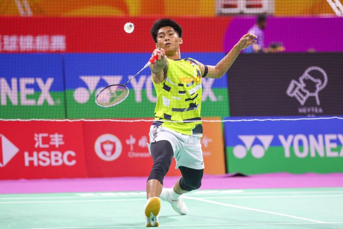 Tunggal putra Indonesia, Bismo Raya Oktor, saat tampil pada Kejuaraan Dunia Junior 2024 di Nangchang, China pada Senin, 7 Oktober 2024