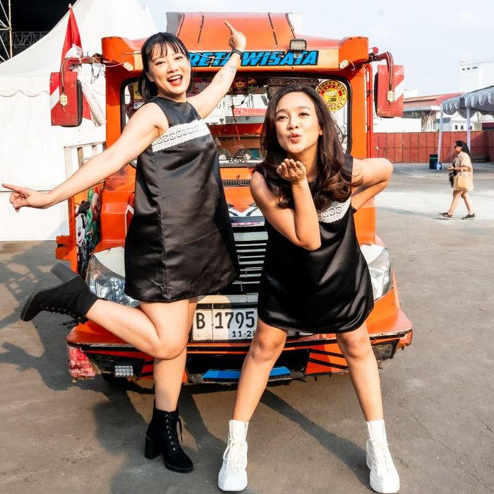 Leony dan Dea Ananda saat manggung di Synchronize Fest 2024.