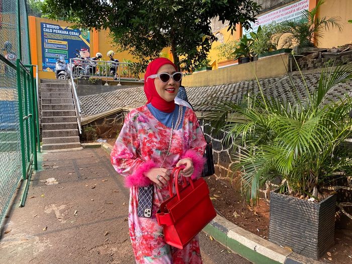 Venna Melinda saat tiba di Pengadilan Agama Jakarta Selatan, Senin (14/10/2024).