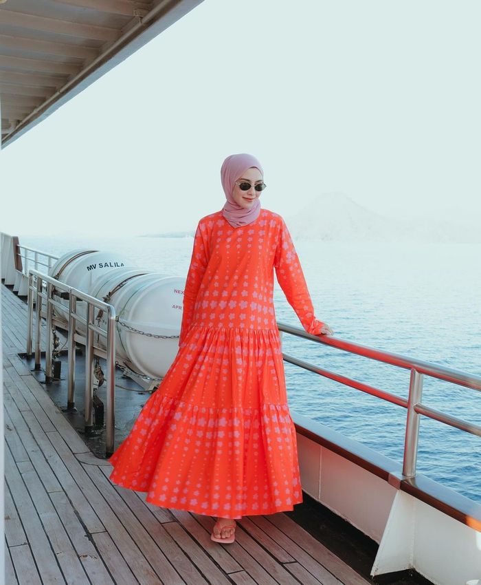 OOTD hijab Syahnaz saat liburan.