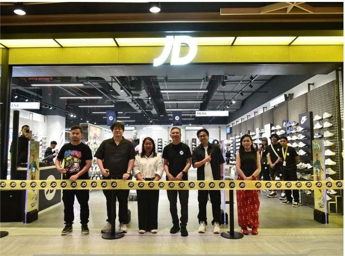 Peresmian gerai JD Sports di Denpasar, Bali.