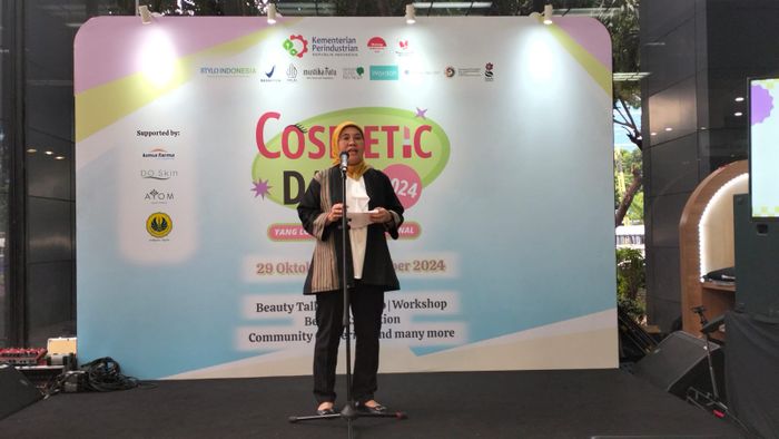 Cosmetic Day 2024 secara resmi ditutup oleh Ir. Reni Yanita, M.Si. Direktur Jenderal Industri Kecil Menengah dan Aneka 