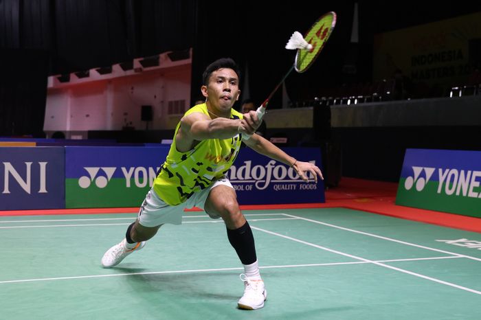 Pebulu tangkis tunggal putra Indonesia, Yohanes Saut Marcellyno, pada semifinal Indonesia Masters II 2024 di Jatim Expo, Surabaya, Sabtu (2/11/2024).