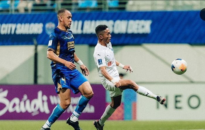 Suasana pertandingan antara Lion City Sailors vs Persib pada matchday keempat Grup F AFC Champions League Two (ACL 2) 2024-2025 di Stadion Jalan Besar, Singapura, Kamis (7/11/2024).