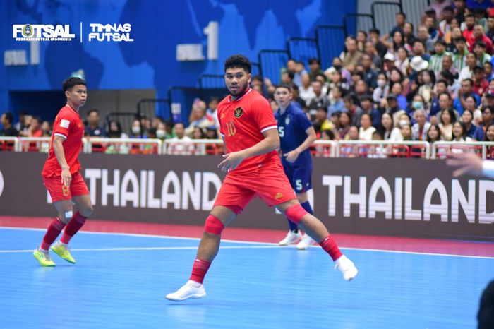 Evan Soumilena usai mencetak gol untuk Timnas Indonesia pada laga semifinal lawan Thailand di ASEAN Futsal Championship 2024 di Terminal 21, Korat, Jumat (8/11/2024)