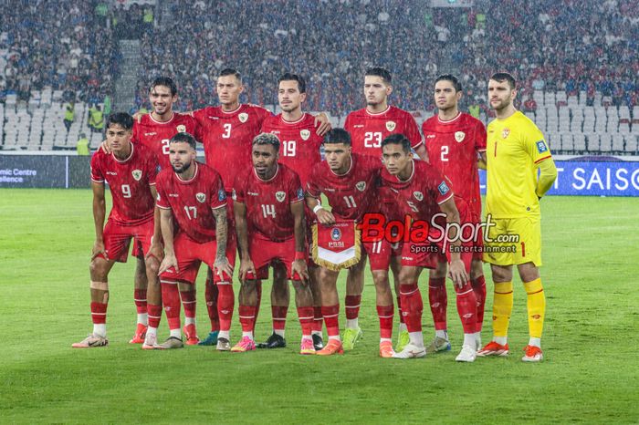 Skuat timnas Indonesia (skuad timnas Indonesia) sedang berfoto bersama di Stadion Utama Gelora Bung Karno, Senayan, Jakarta, Jumat (15/11/2024).