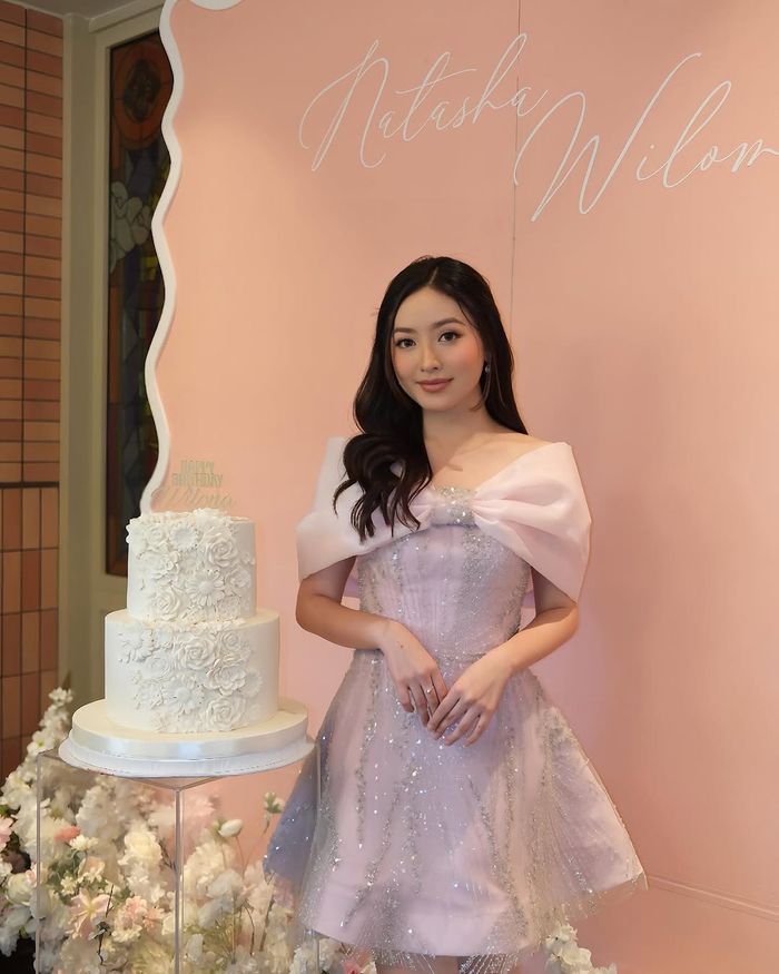 Natasha Wilona di pesta ulang tahun ke-26.