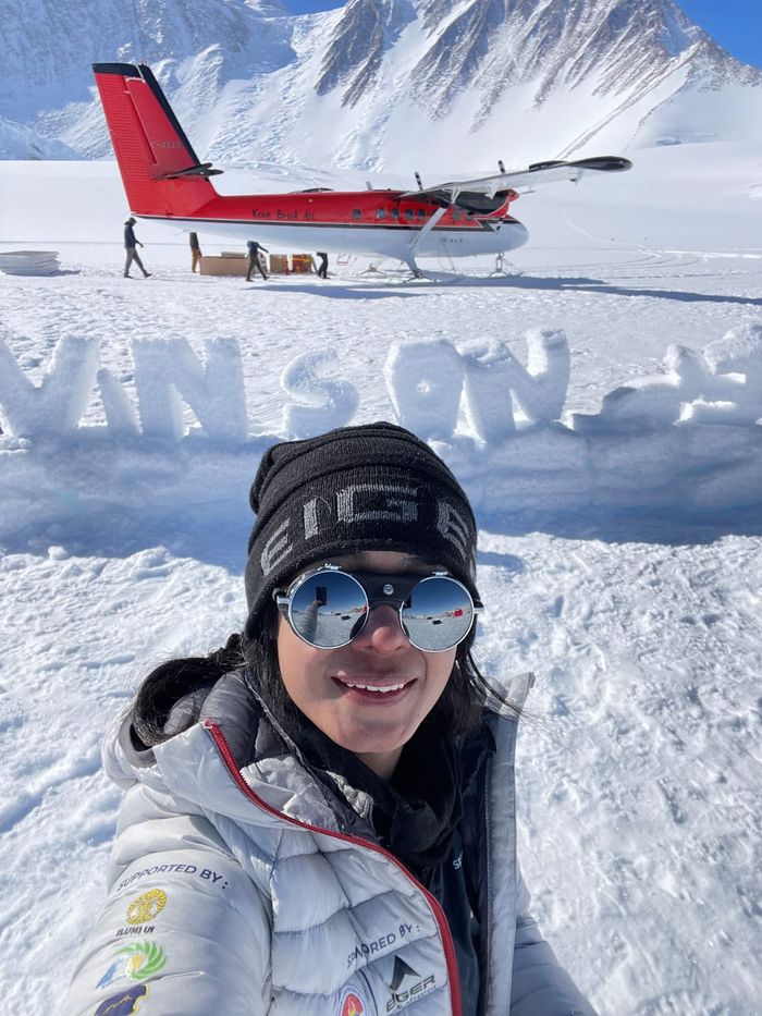 Putri Handayani mengakhiri  2024 dan membuka 2025 dengan pendakian Gunung Vinson, Antartika guna meneruskan program The Explorer&rsquo;s Grand Slam yang ia mulai pada  2016. 