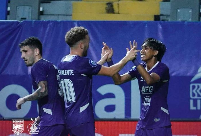 Suasana pertandingan antara Borneo FC Vs Persik Kediri dalam laga pekan ke-17 Liga 1 2024/2025, di Stadion Batakan, Balikpapan, Jumat (27/12/2024).