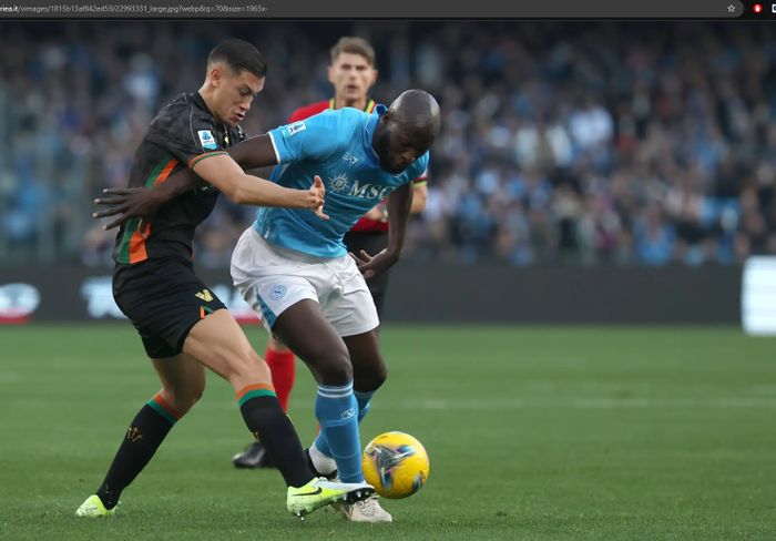 Meski berhasil membuat Romelu Lukaku masuk ke kantongnya, Jay Idzes tetap menelan kekalahan saat Venezia melawan Napoli di Liga Italia pekan 18.