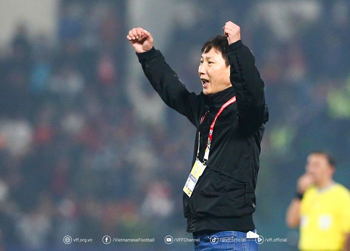 Pelatih timnas Vietnam, Kim Sang-sik berhasil membawa timnya melaju ke Final ASEAN Cup 2024.