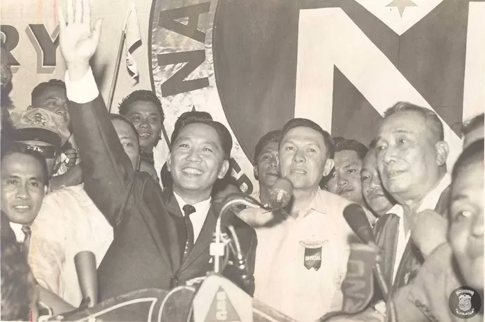 Ferdinand Marcos dari Filipina juga menempati daftar presiden paling korup dalam sejarah dunia.