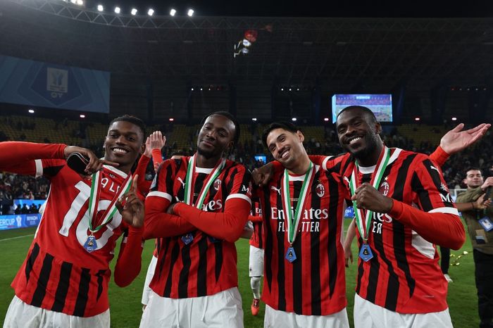 AC Milan berhasil menjadi juara Piala Super Italia di bawah asuhan pelatih baru, Sergio Conceicao.