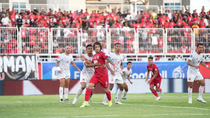 Suasana pertandingan antara Malut United vs Madura United pada laga peka ke-18 Liga 1 2024-2025 di Stadion Gelora Kie Raha Ternate, Jumat (10/1/2024).