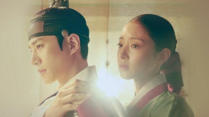 Drama Korea The Red Sleeve.  