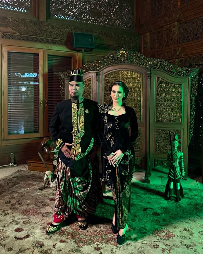 Raisa dan Ahmad Dhani dalam music video "Begitulah Cinta".