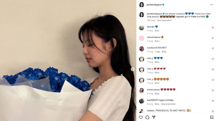 Bunga mawar biru dari ibu Jennie BLACKPINK