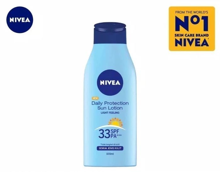 Rekomendasi body sunscreen untuk melindungi kulit badan dari sinar matahari.