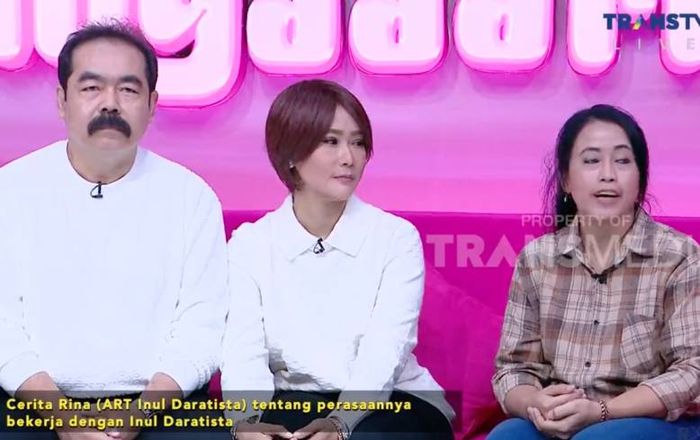Salah satu ART Inul Daratista, Rina, memberikan testimoni selama 22 tahun bekerja di rumah Inul.