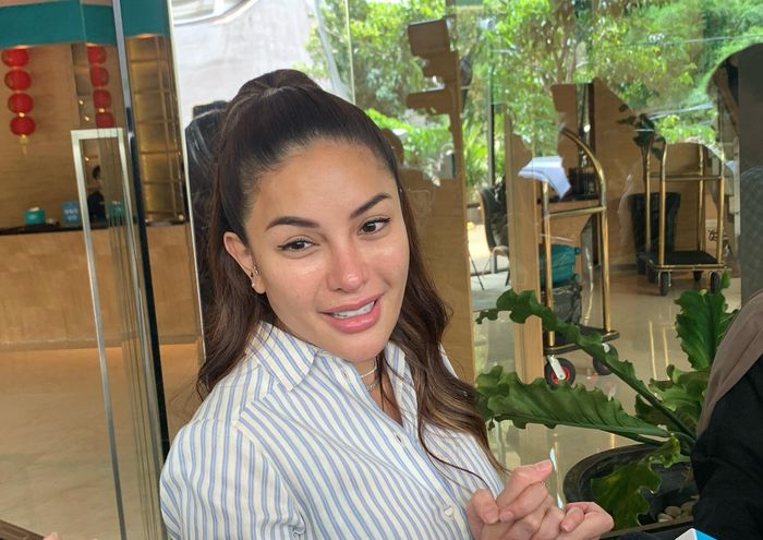 Nikita Mirzani di kawasan Darmawangsa, Jakarta Selatan, Jumat (14/2/2025).