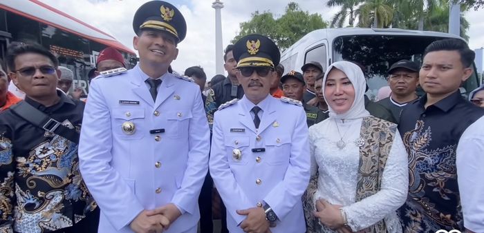 Lucky Hakim.