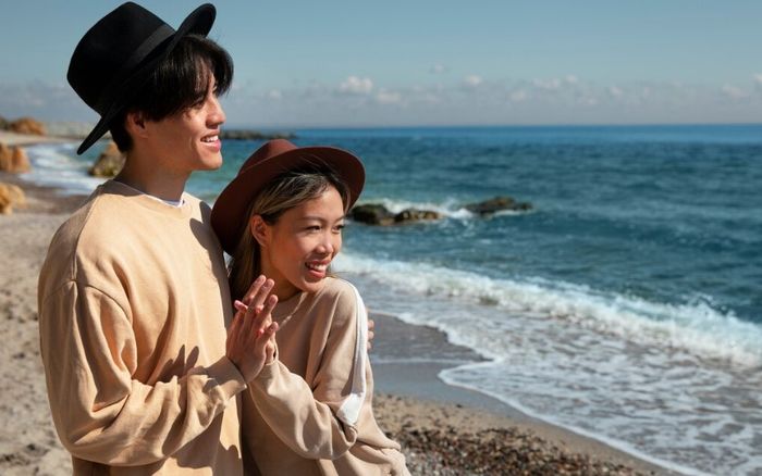 Liburan bareng pasangan