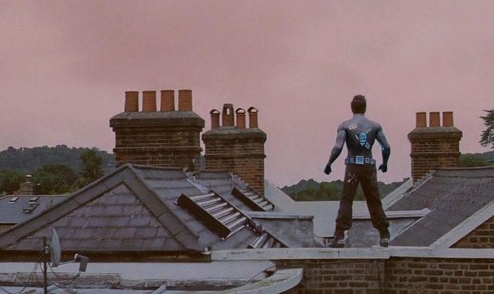 Film Ra.One yang dibintangi Shah Rukh Khan.