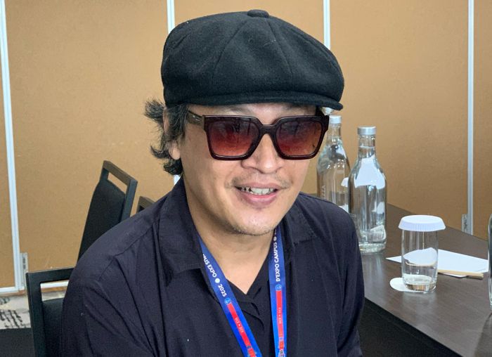 Denny Chasmala ingatkan para musisi muda untuk lebih peduli dengan para pencipta lagu.