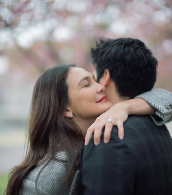 Luna Maya resmi dilamar Maxime Bouttier