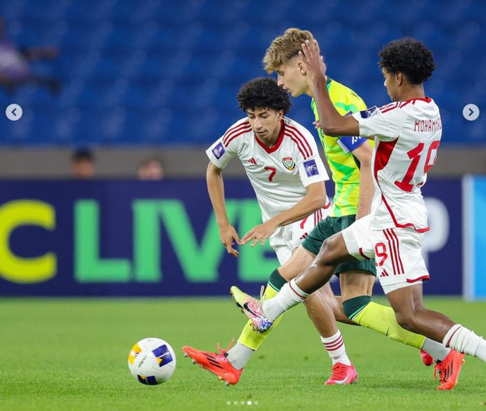 Suasana pertandingan antara Uni Emirat Arab (UEA) Vs Australia dalam laga kedua Grup B Piala Asia U-17 2025, di King Fahd Sports City Stadium, Taif, Selasa (8/4/2025) dini hari WIB.
