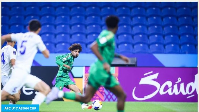 Suasana pertandingan Arab Saudi Vs Uzbekistan pada matchday ketiga Piala Asia U-17 2925 di King Fahd Sports City Stadium, Rabu (9/4/2025).