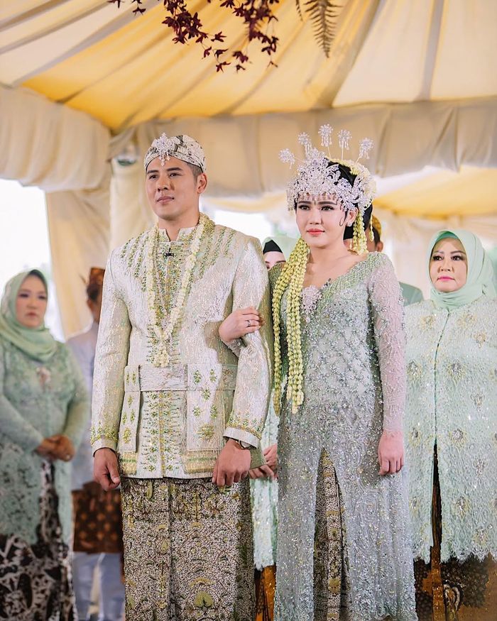 Kebaya Akad Nikah Via Vallen.