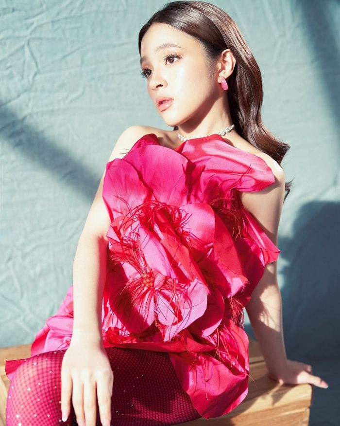 Riasan wajah natural  Elsa Japasal.